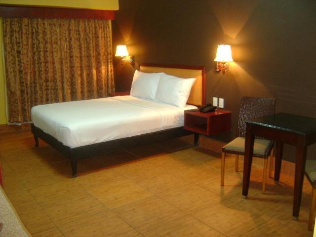 לאואג Pamulinawen Hotel חדר תמונה
