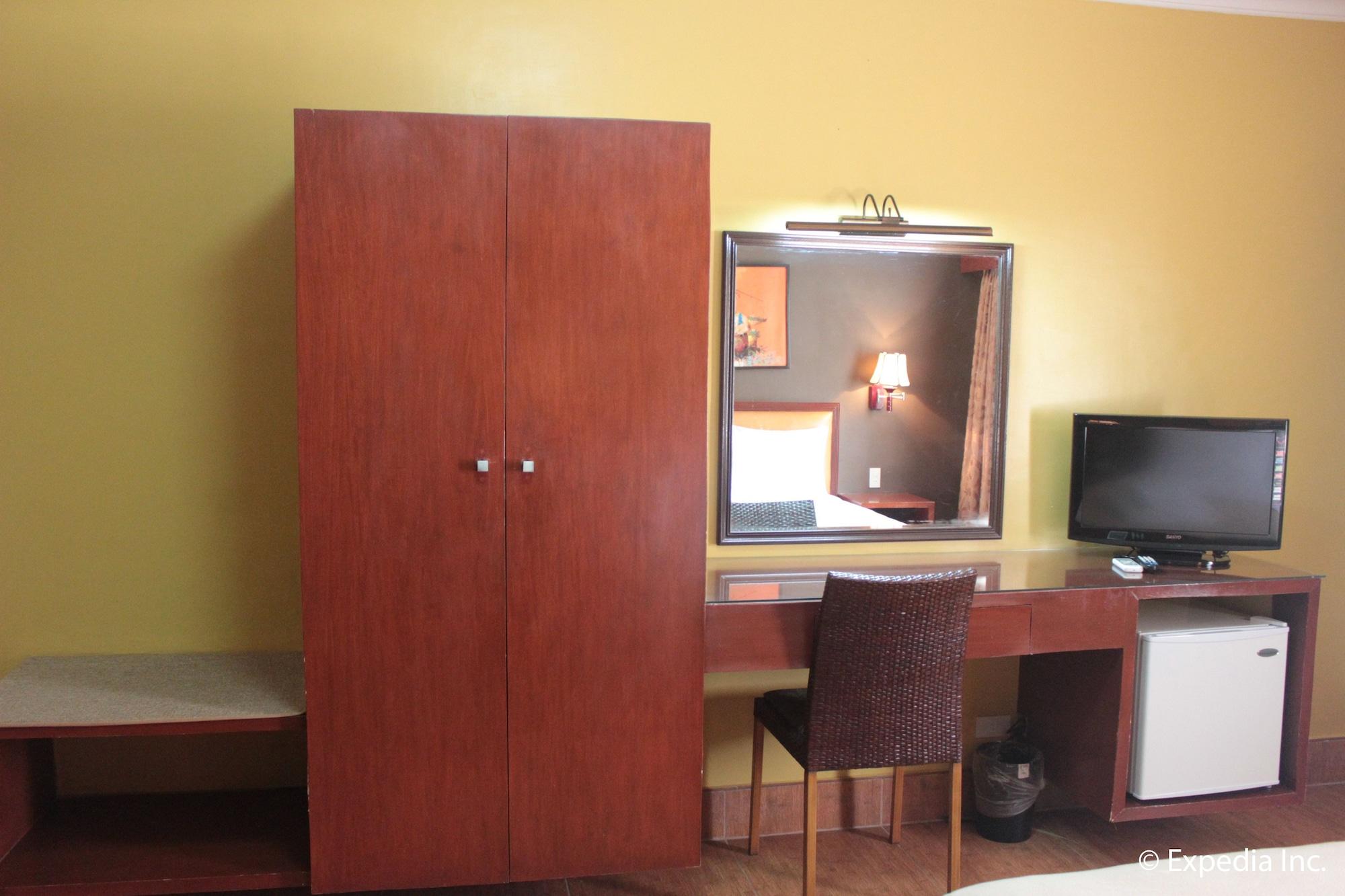 לאואג Pamulinawen Hotel מראה חיצוני תמונה