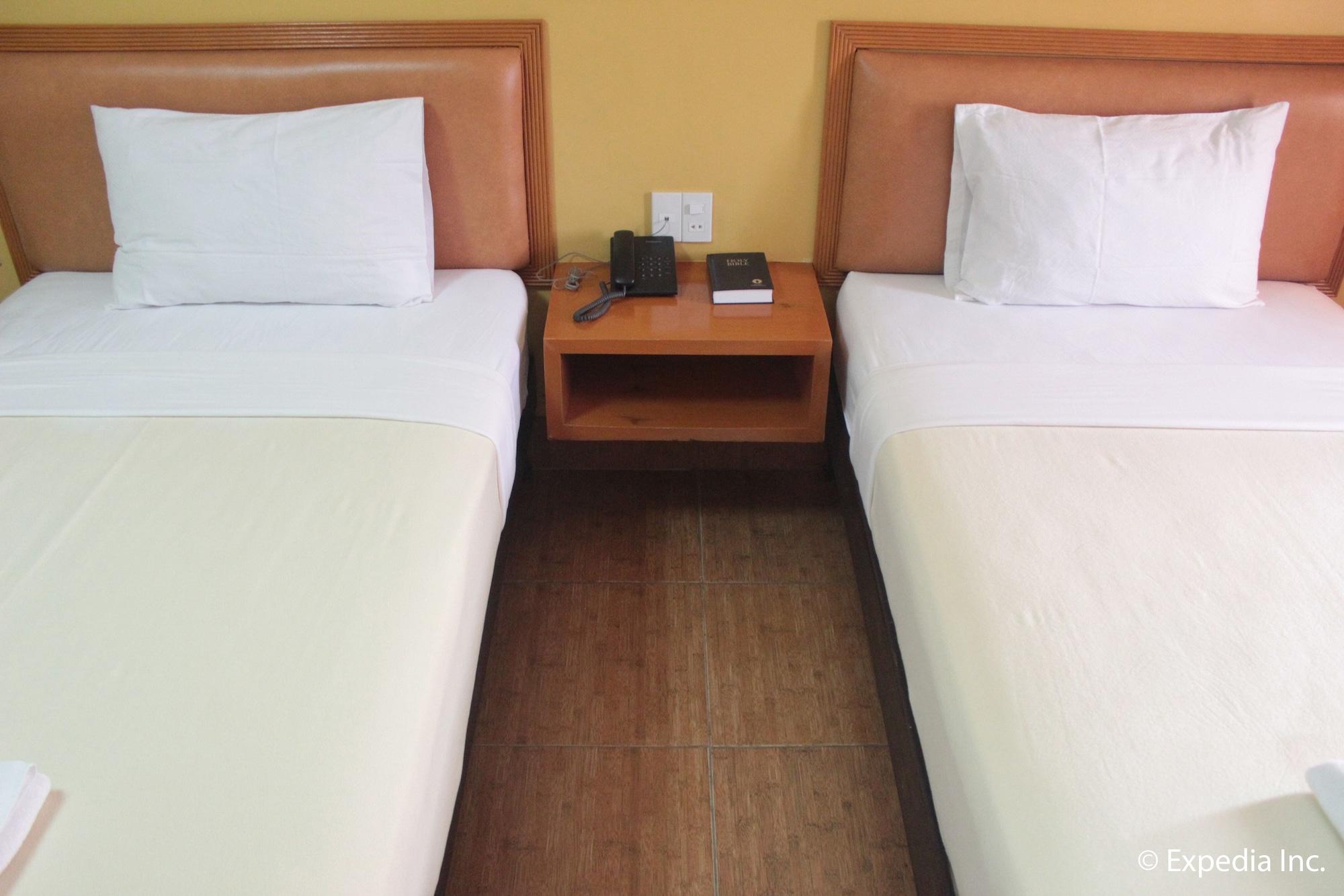 לאואג Pamulinawen Hotel מראה חיצוני תמונה