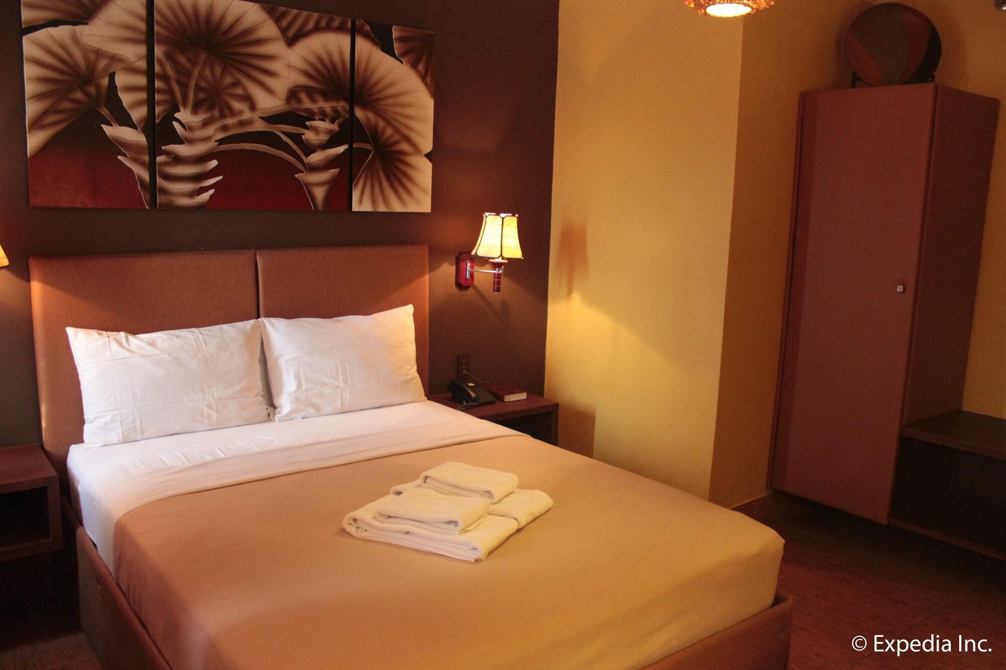לאואג Pamulinawen Hotel מראה חיצוני תמונה